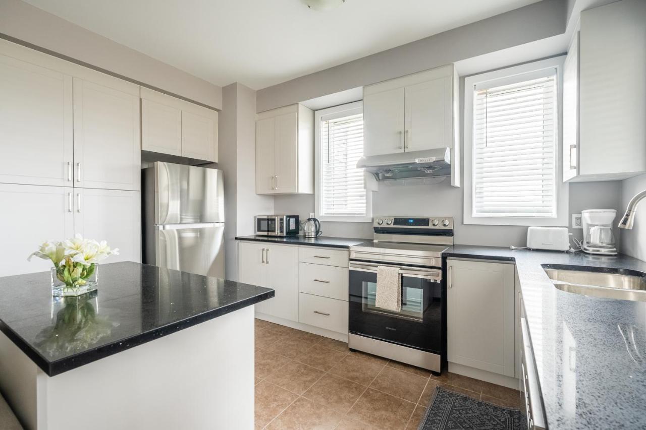 Modern Hamilton Homes Lake Ontario Shore By Globalstay Zewnętrze zdjęcie
