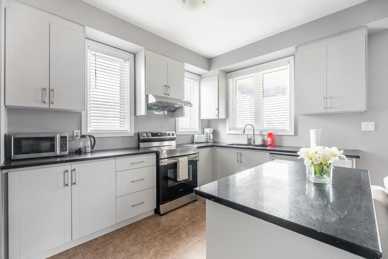 Modern Hamilton Homes Lake Ontario Shore By Globalstay Zewnętrze zdjęcie